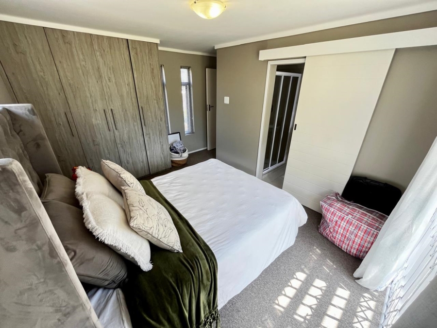 2 Bedroom Property for Sale in Nahoon Valley Park Eastern Cape